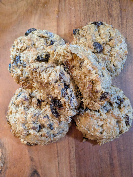 Gourmet Jumbo Old Fashioned Oatmeal Raisin Cookies